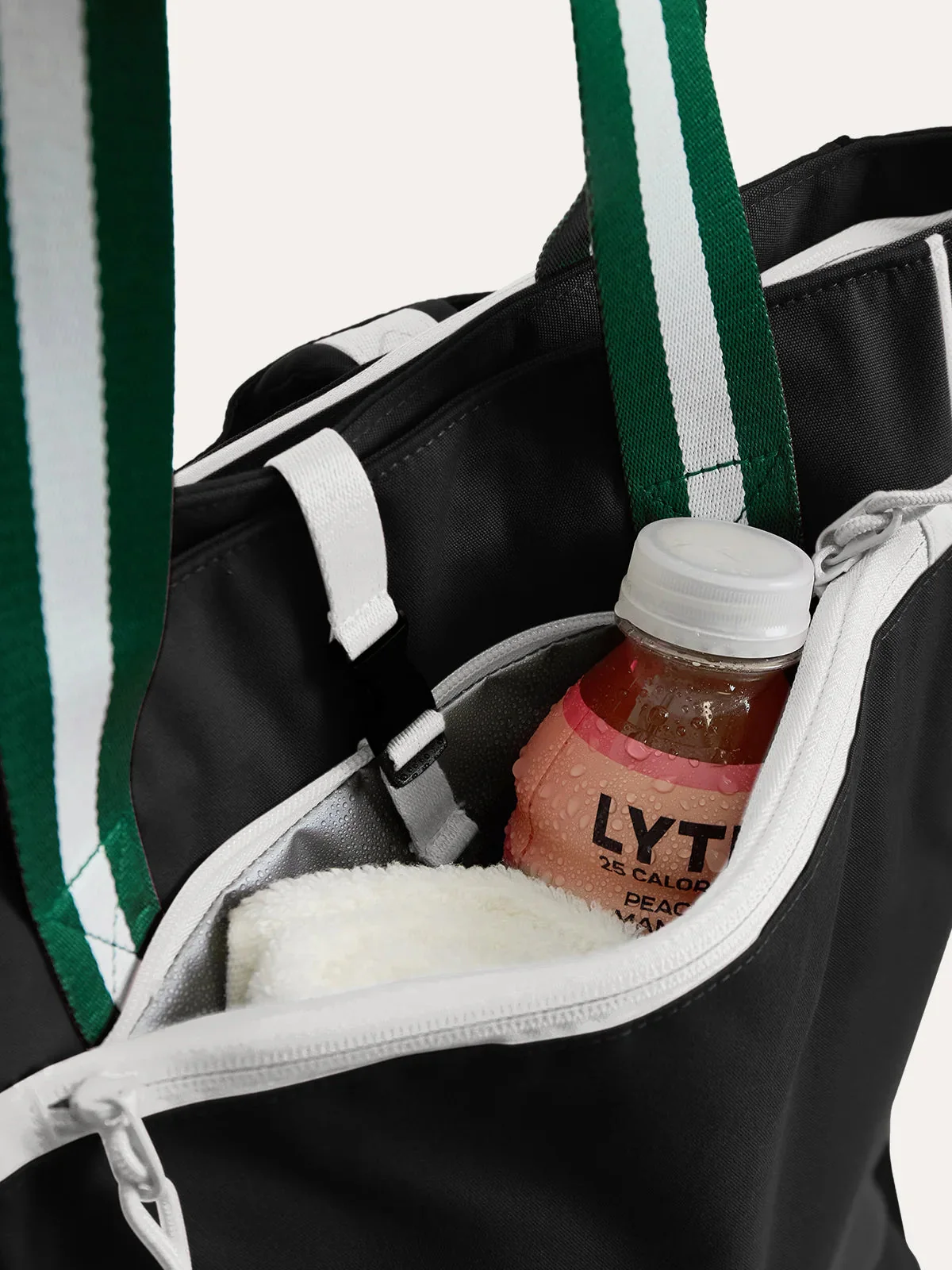 Advantage 18L Totepack - Image 12