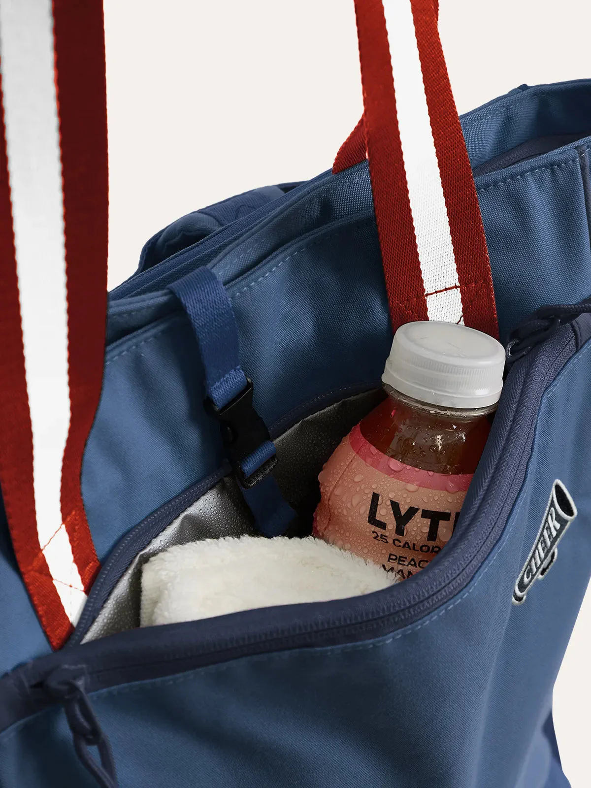 Advantage 18L Totepack - Image 18