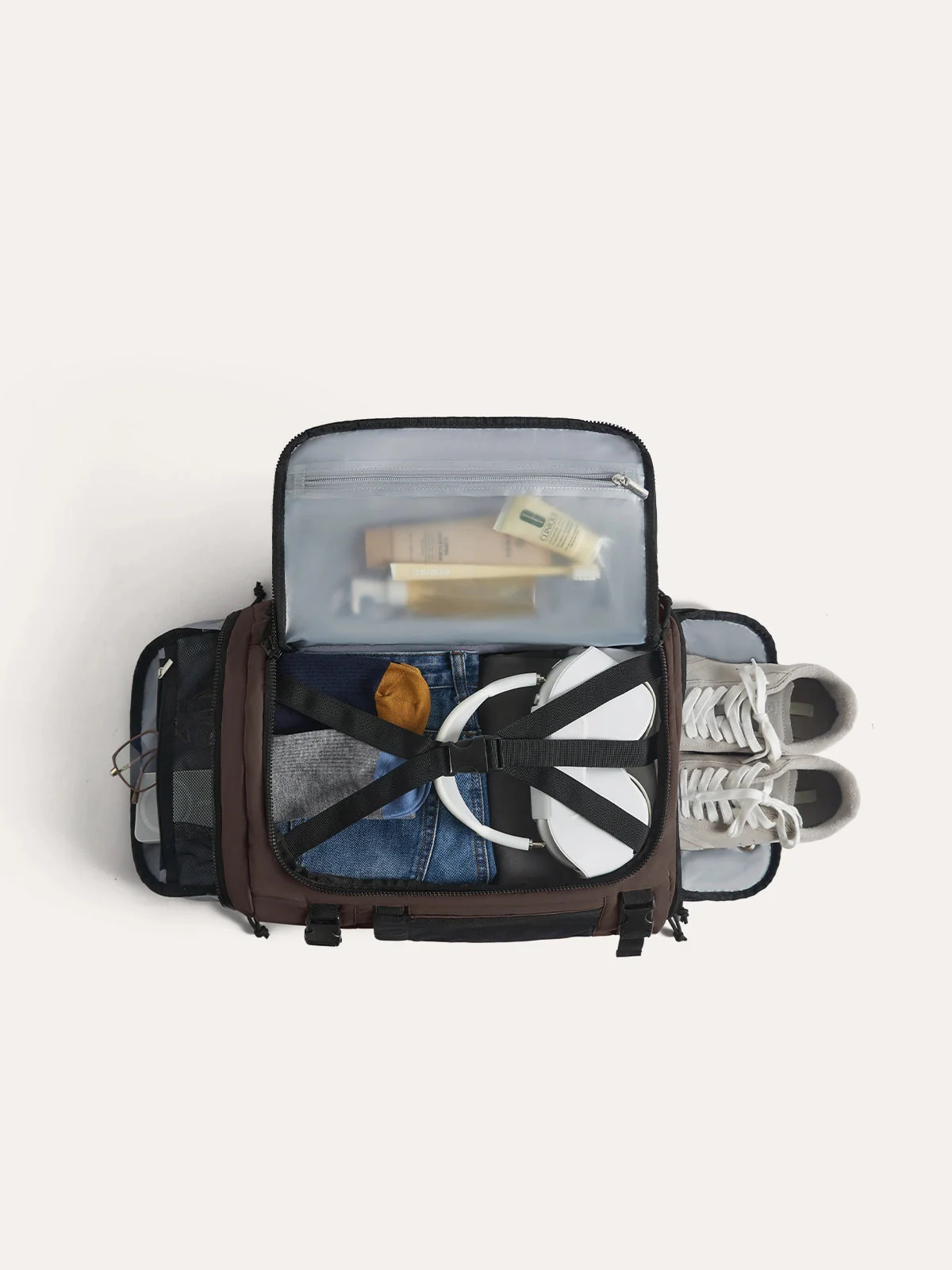 Blast 38L Mesh Travel Backpack - Image 31