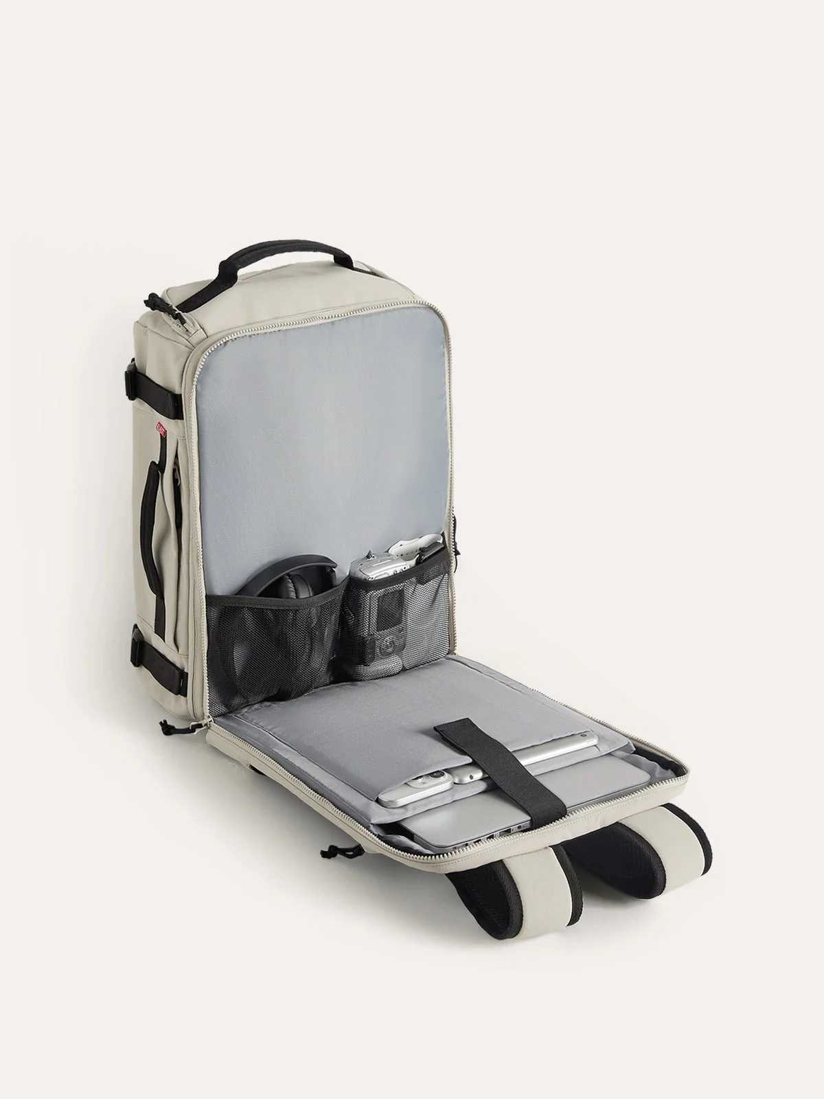 Blast 38L Mesh Travel Backpack - Image 6