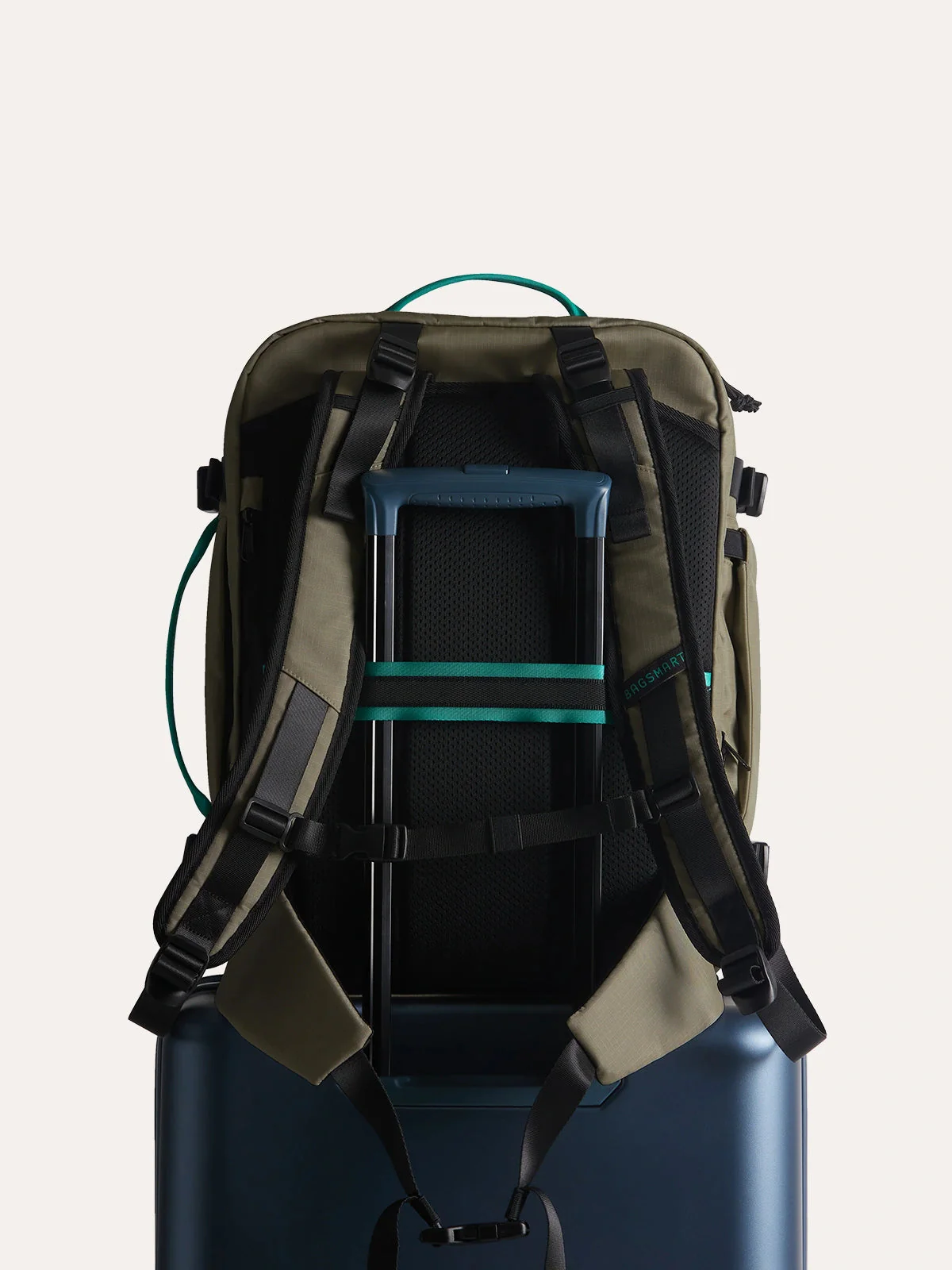 Blast Pro 40L Travel Backpack - Image 10