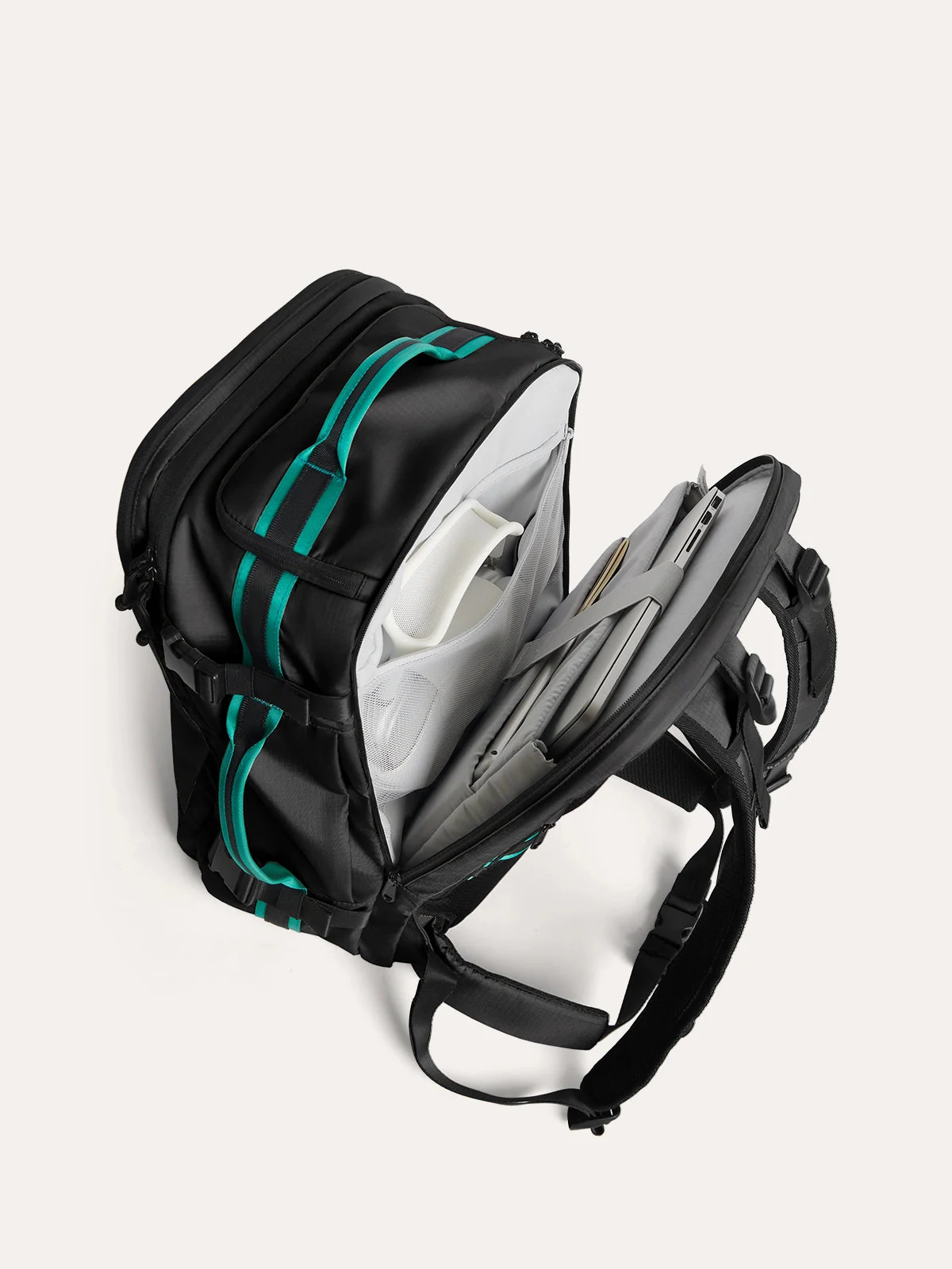Blast Pro 40L Travel Backpack - Image 15