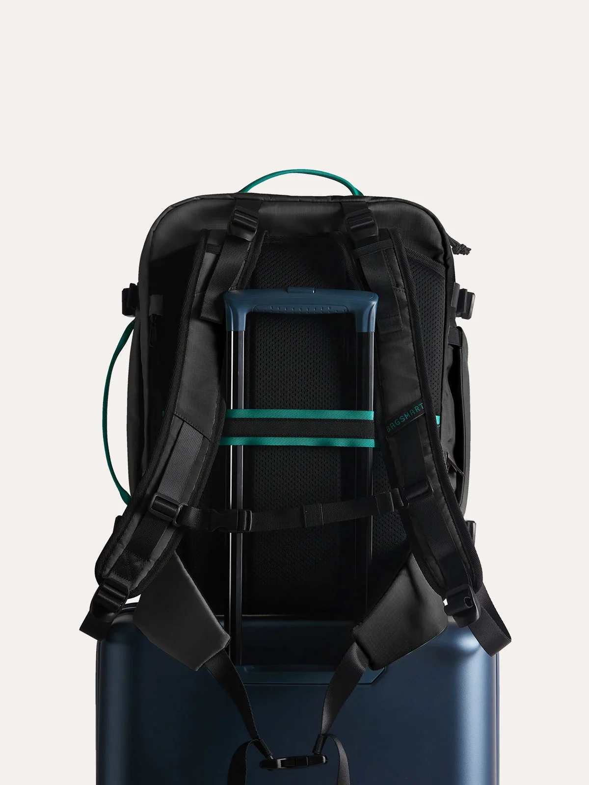 Blast Pro 40L Travel Backpack - Image 16