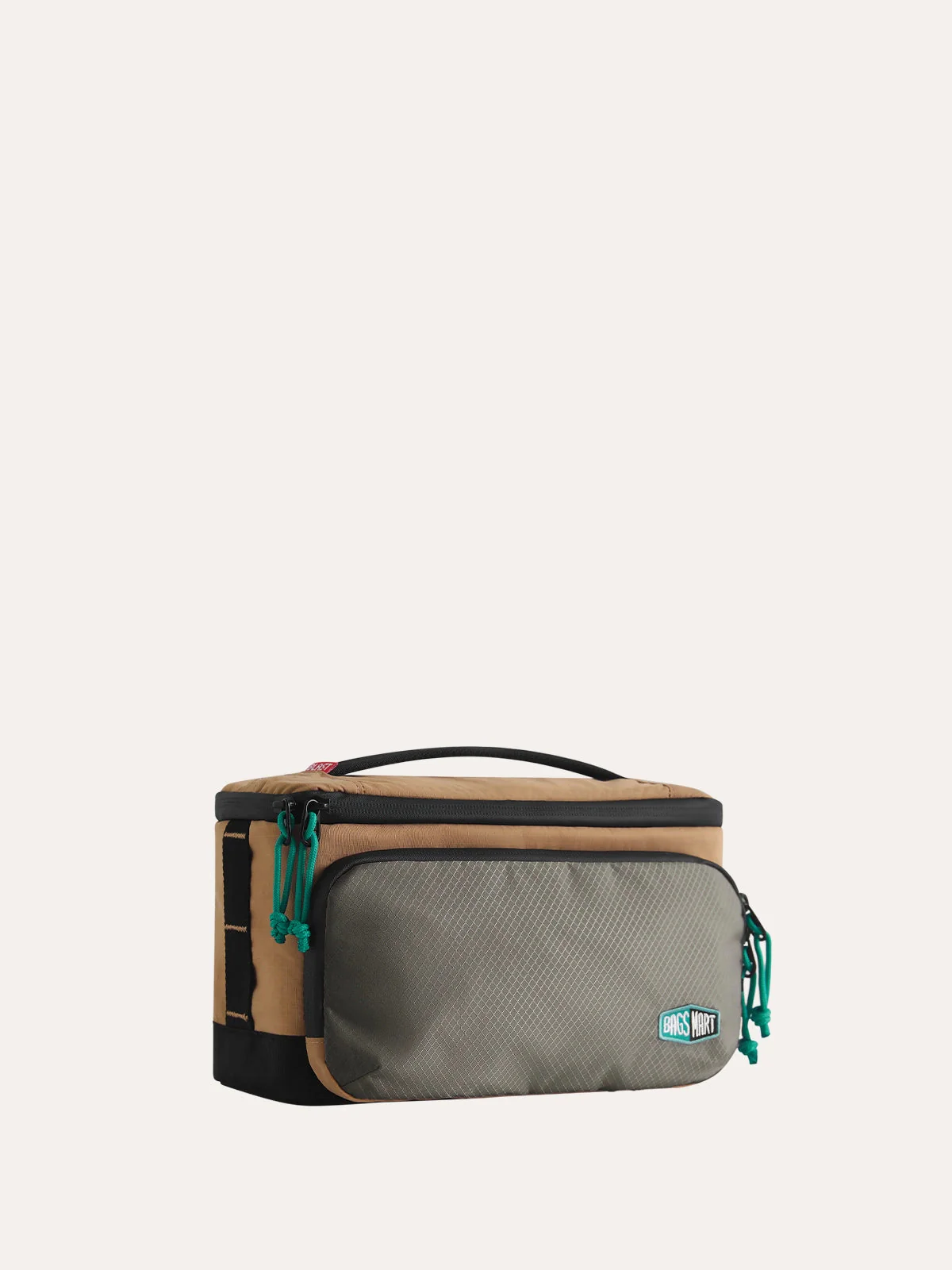Blast 4.5L Hanging Toiletry Bag - Image 11