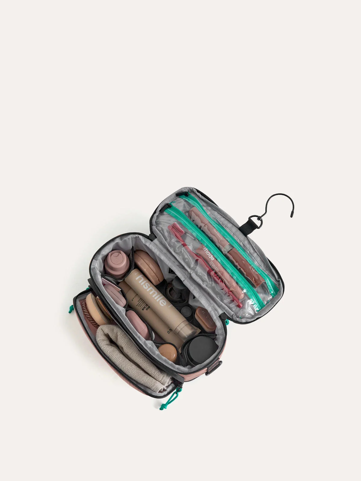 Blast 4.5L Hanging Toiletry Bag - Image 21