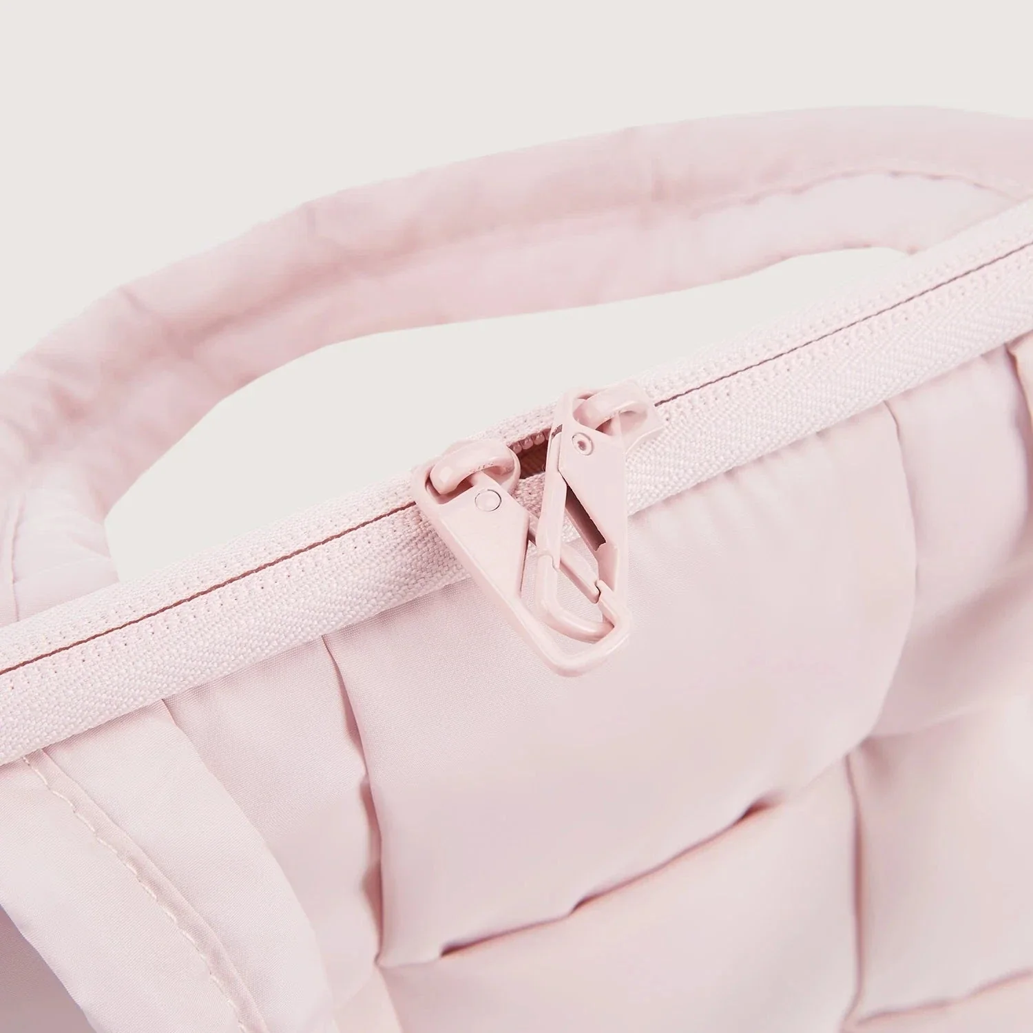 Bubble 15.6" Laptop Sleeve - Image 12