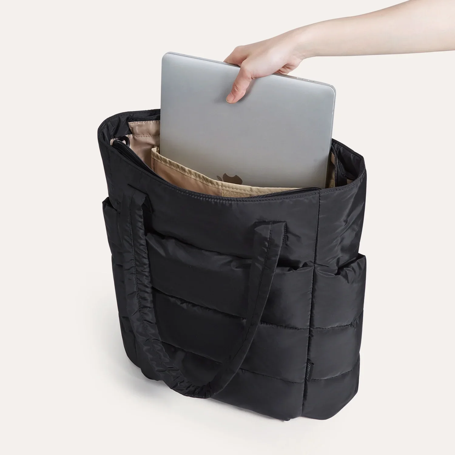 Bubble 21L Puffy Tote - Image 14