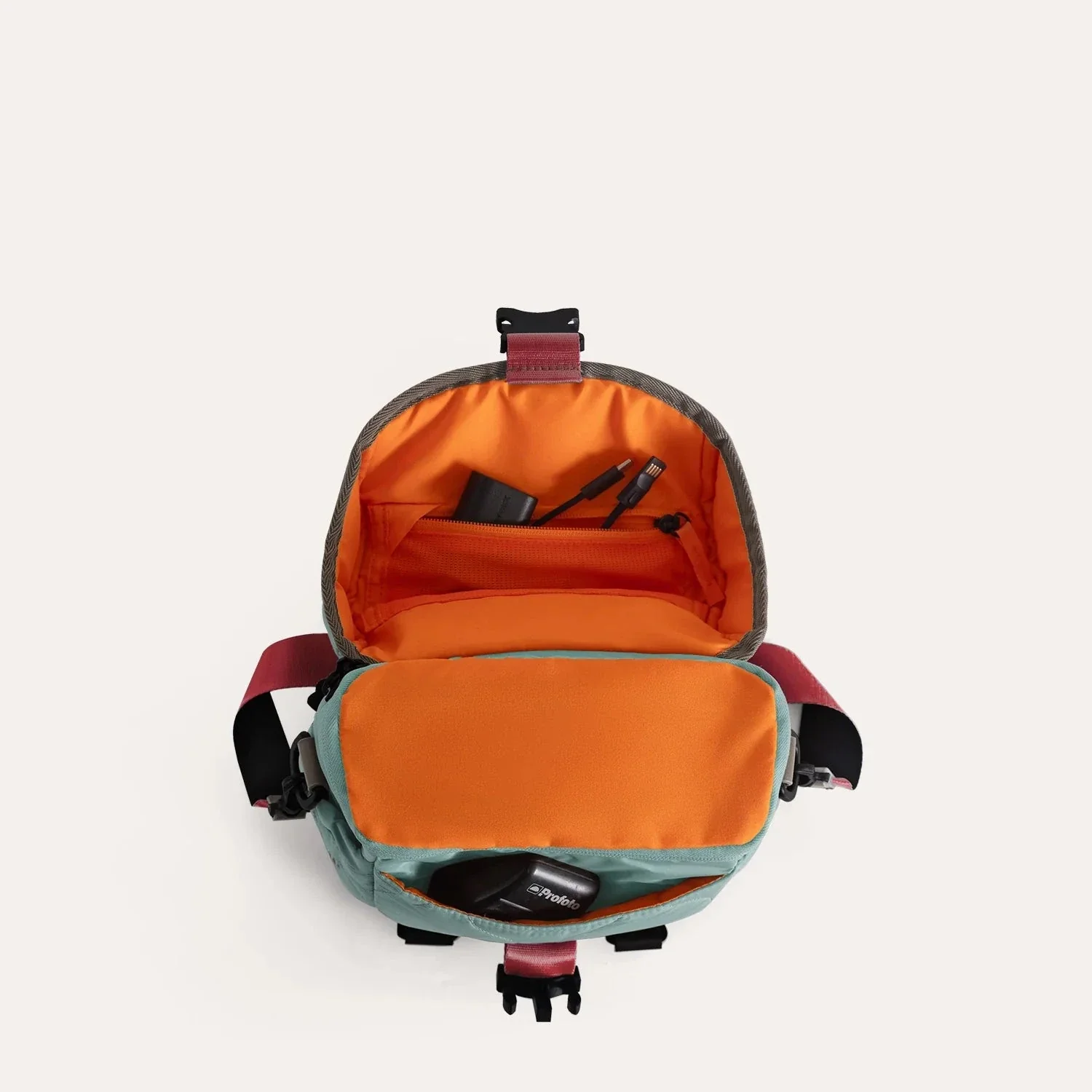 Paz 4L Camera Sling - Image 15