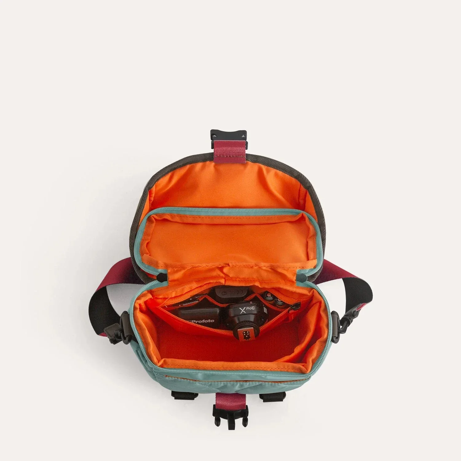 Paz 4L Camera Sling - Image 16