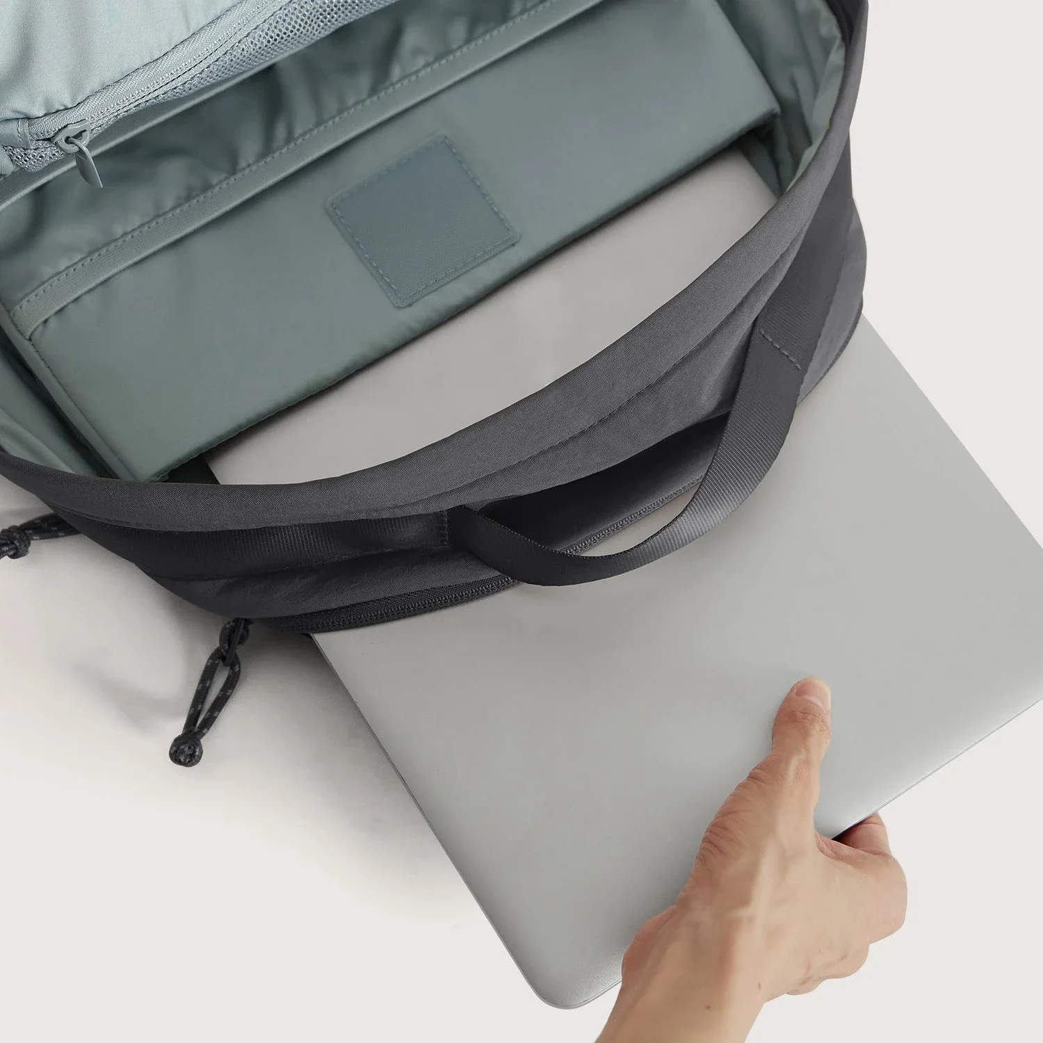 Crush 18L Backpack - Image 41