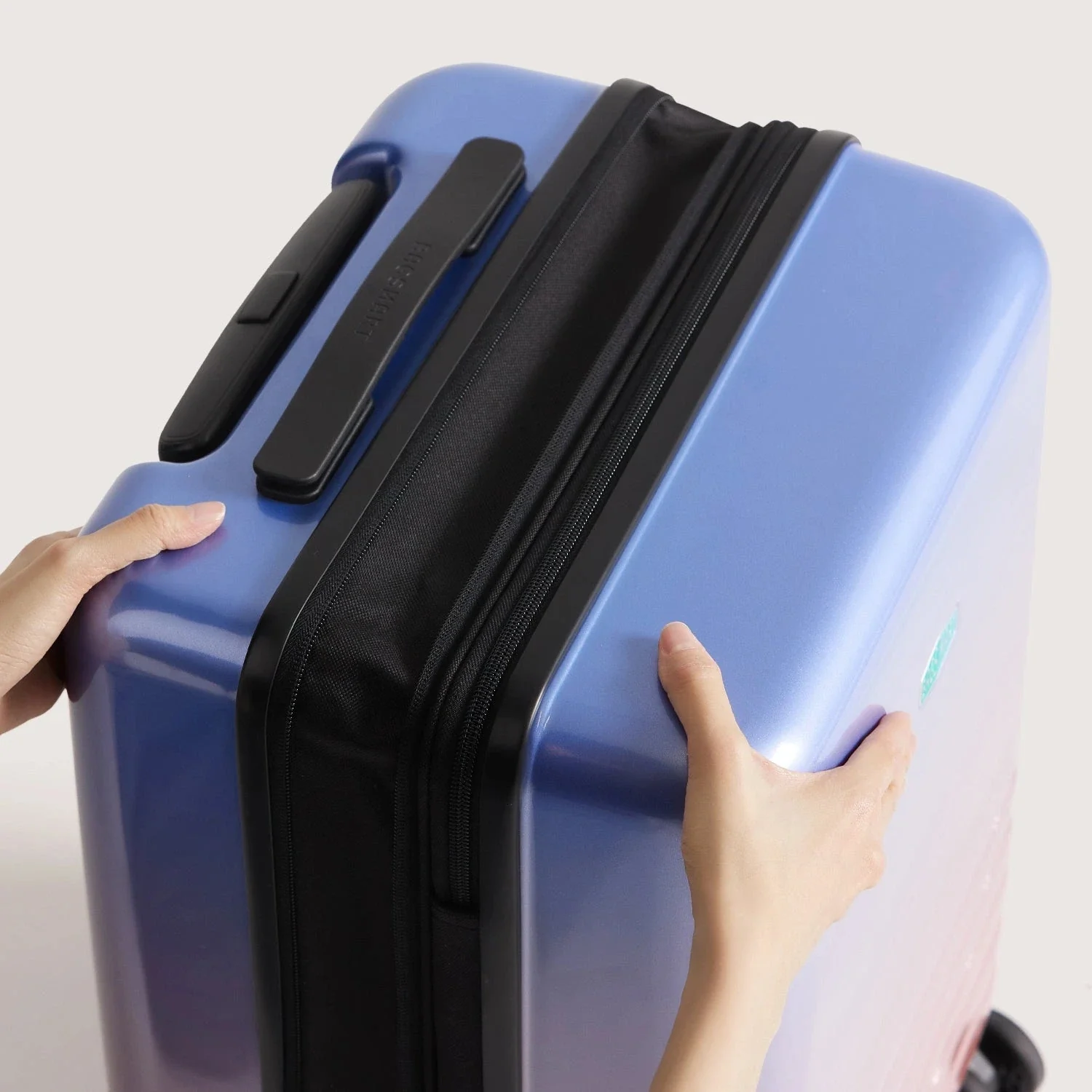 Getaway 20" Carry-On - Image 119