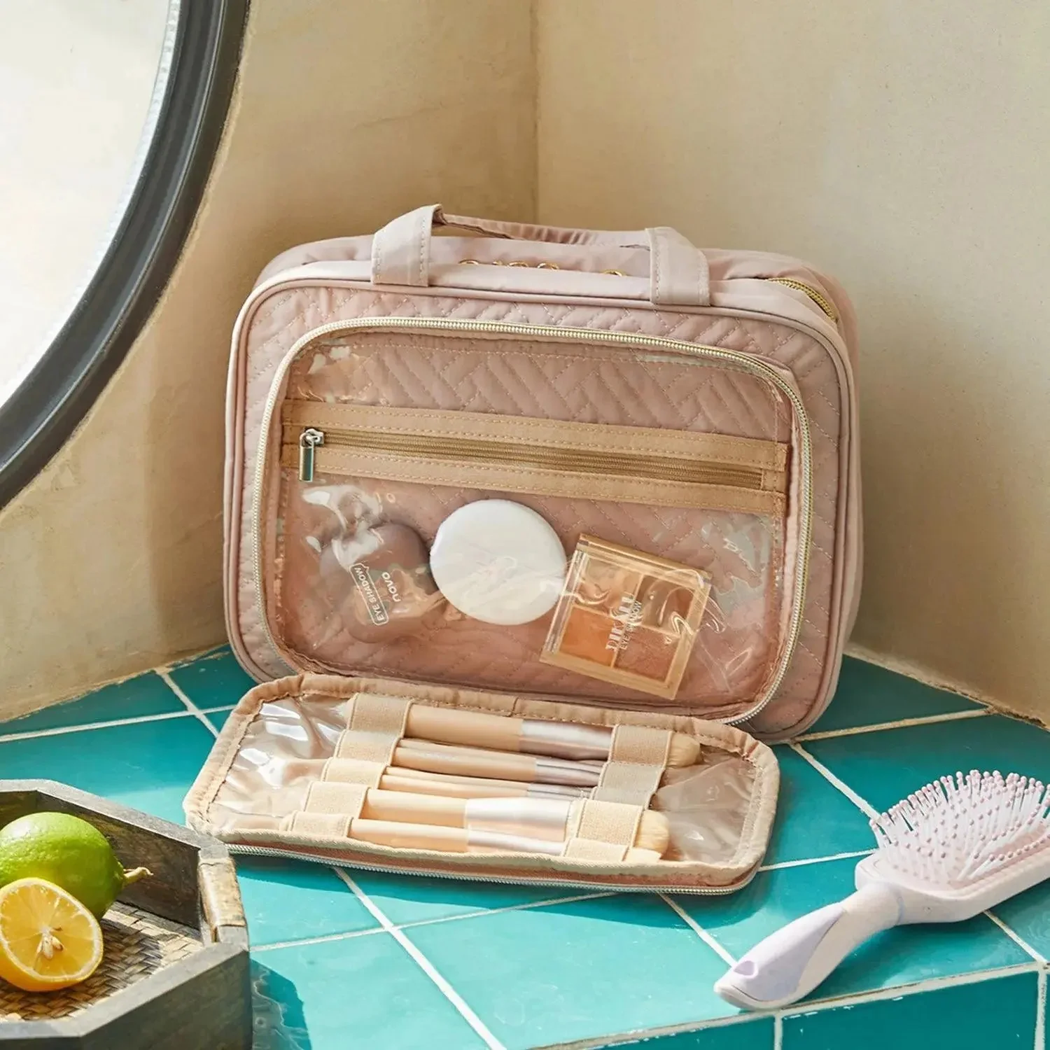 The Space Saver Pro Bonchemin Hanging Toiletry Bag - Image 17