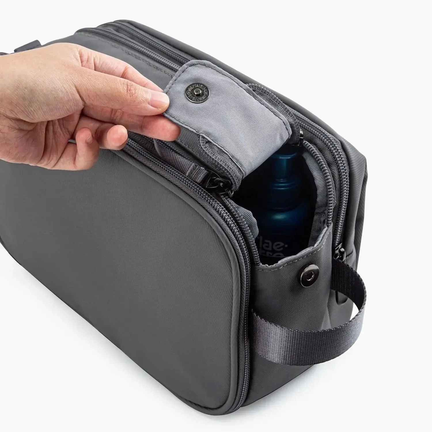 On-road Toiletry Bag - Image 25