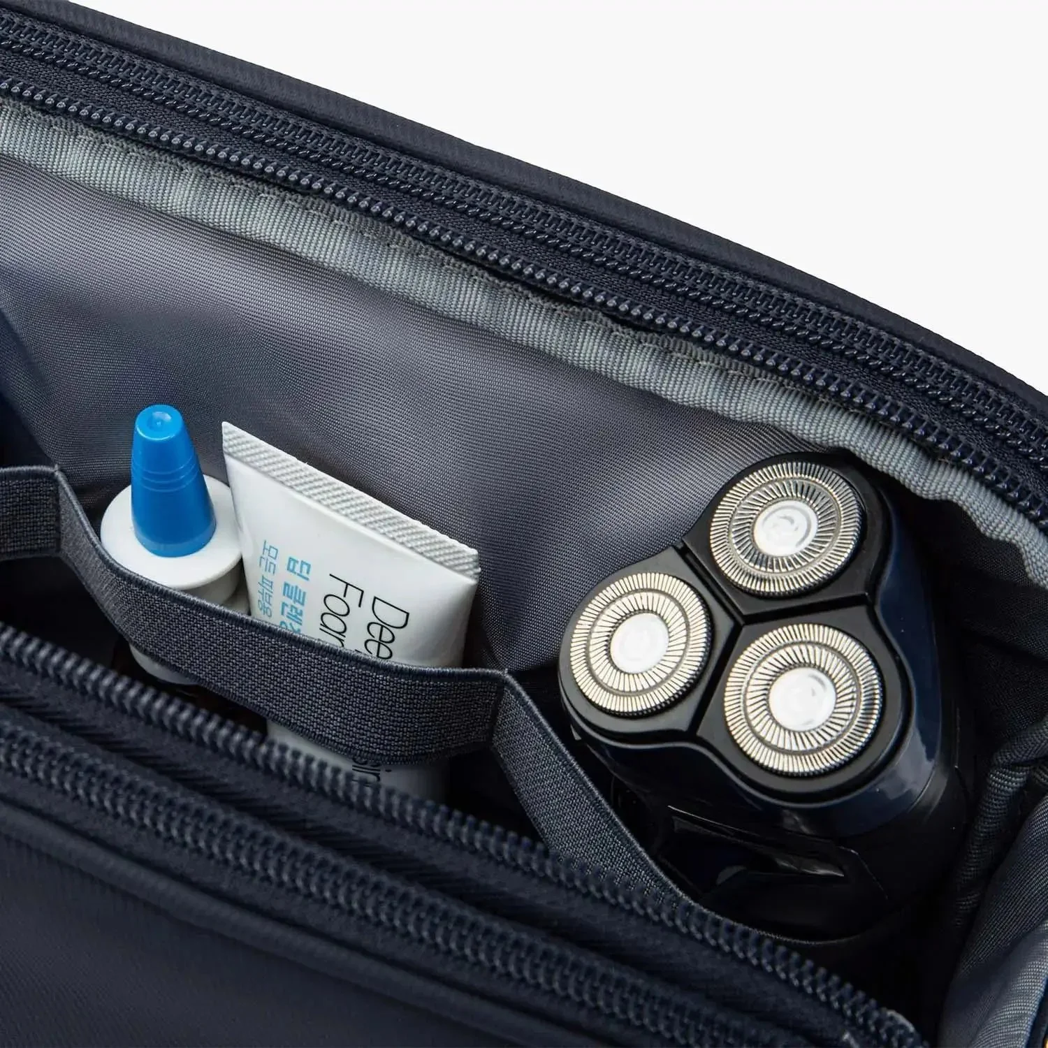 On-road Toiletry Bag - Image 34