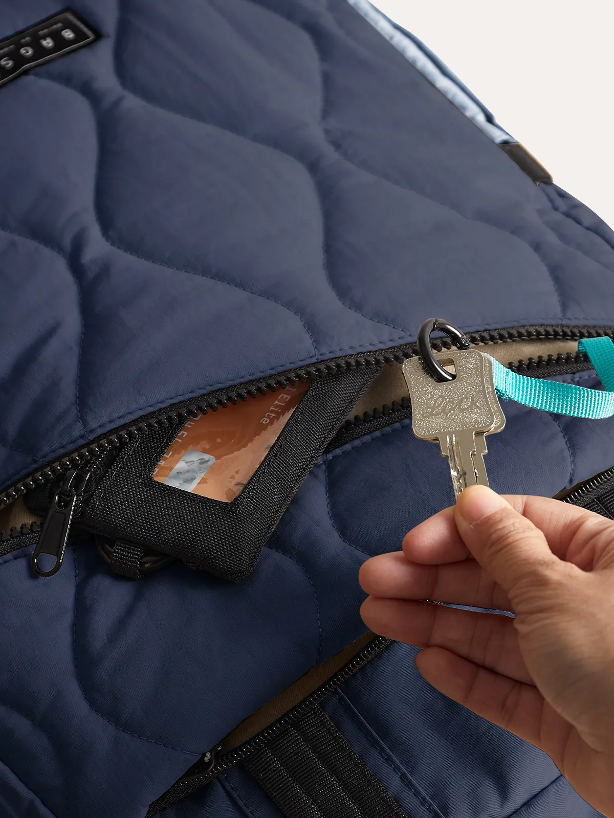 Paz 23L Backpack - Image 23