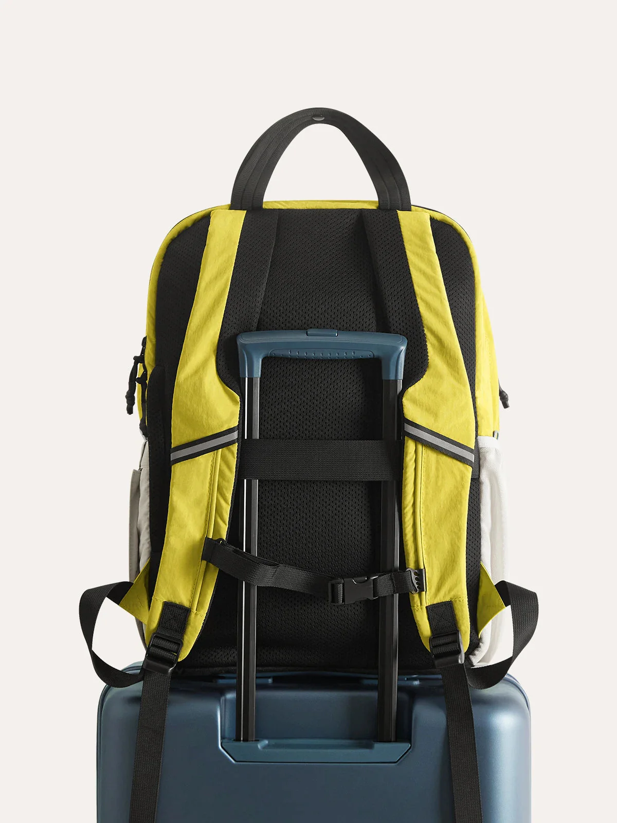 Paz 28L Backpack - Image 34