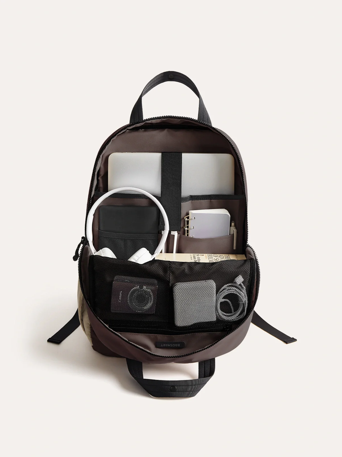 Paz 23L Backpack - Image 32