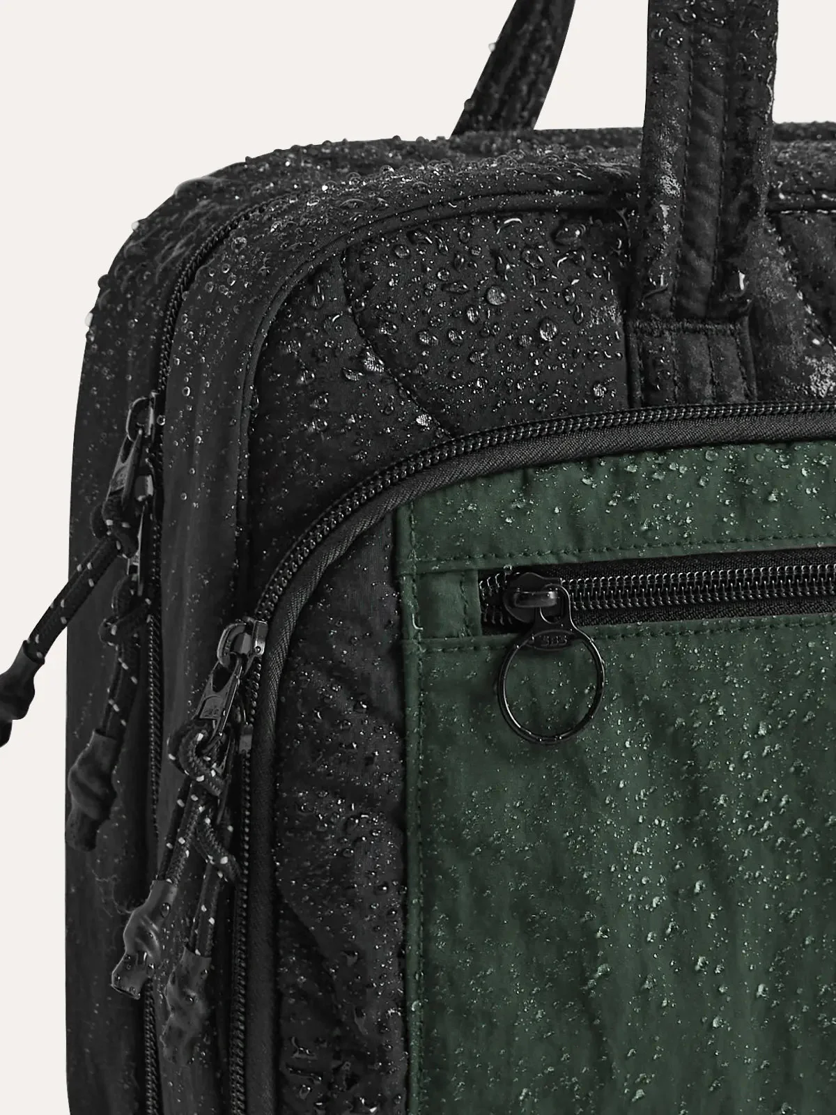 Paz Hanging Toiletry Bag - Image 17