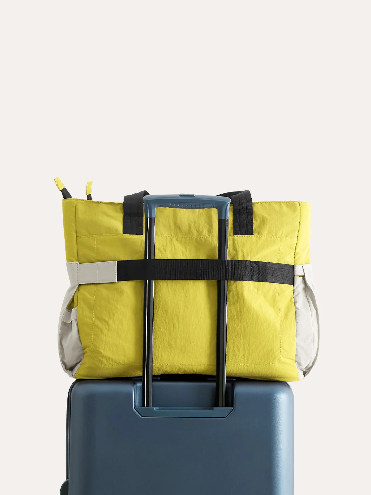 Paz 23L Tote II - Image 22
