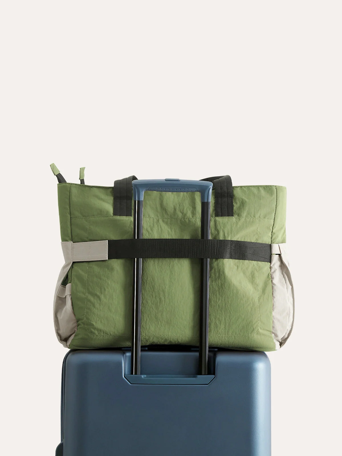 Paz 23L Tote II - Image 4