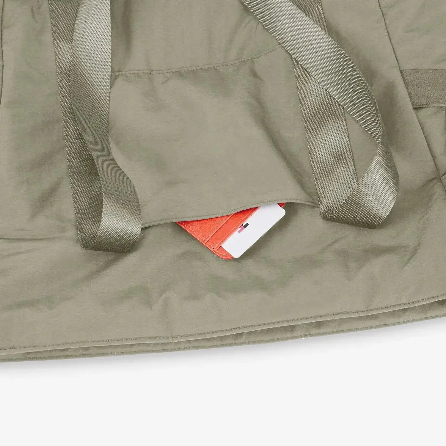 Zoraesque 18L-20L Tote - Image 36